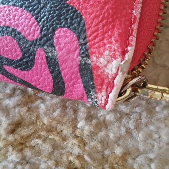 Betsey Johnson wristlet wallet - Picture 4 of 7